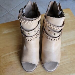 Braided Tan Women's Ankle Boots